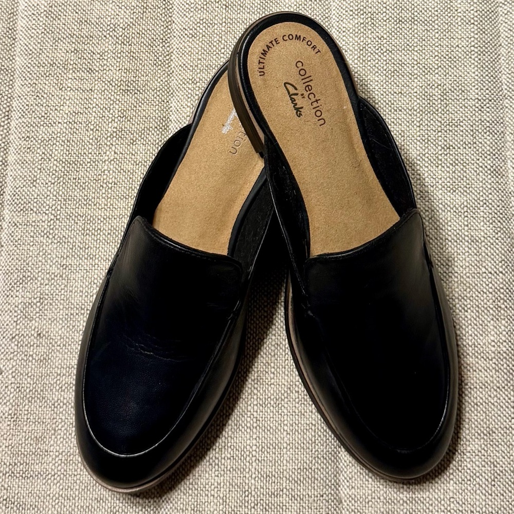 Clark’s Black Leather Slip-On Shoes - Picture 3 of 8